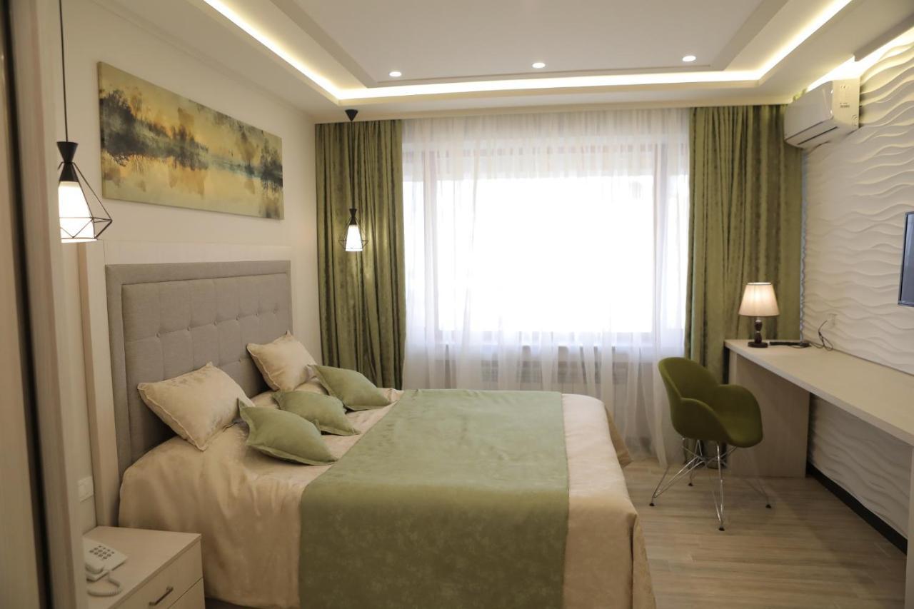 4Room Hotel エレバン エクステリア 写真